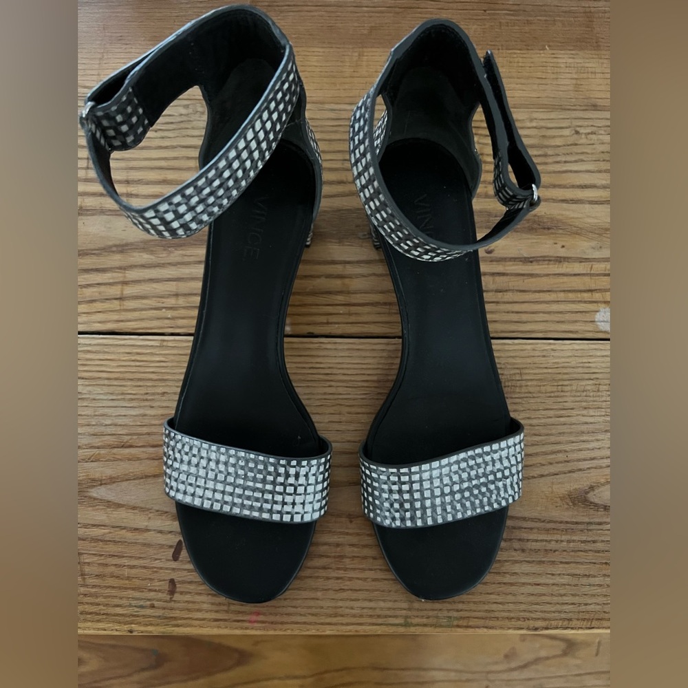 VINCE “RITA” BLACK WHITE METALLIC LEATHER SANDALS WITH BLOCK HEEL SIZE 7